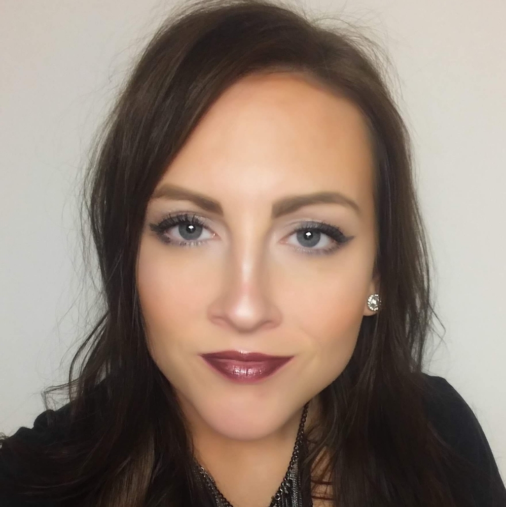 Meet your Posher, Holly